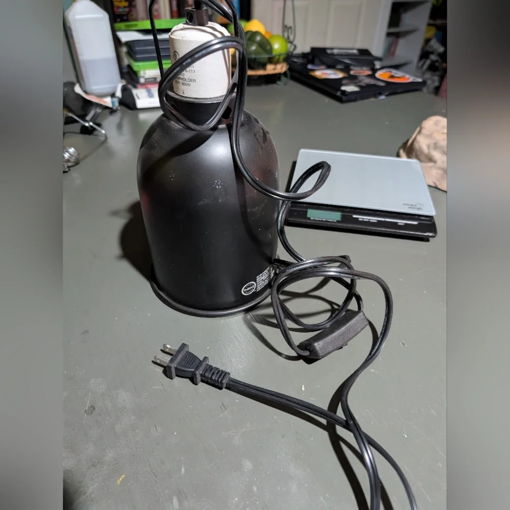 Thrive Reptile Dome Light Fixture 120V 100W 5inches Wide 7 Inches Deep